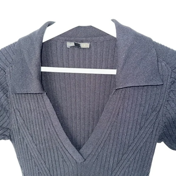 DYNAMITE BLACK RIBBED MAXI DRESS WITH V-NECK, COLLAR & SIDE SLIT | SIZE SMALL - Picture 4 of 15